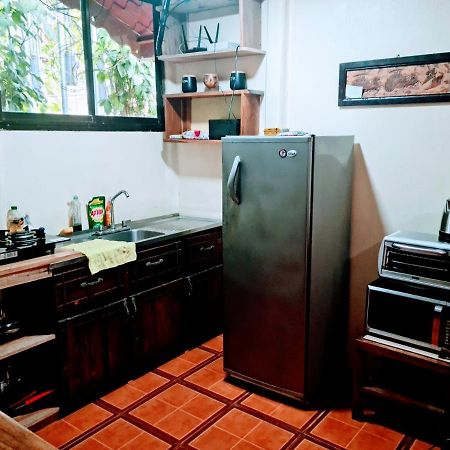Jungle Beach Bungalow With Ac & Fiber Optic Puerto Viejo de Talamanca Exteriör bild